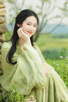 李老汉挺进小雪的嫩苞在线观看